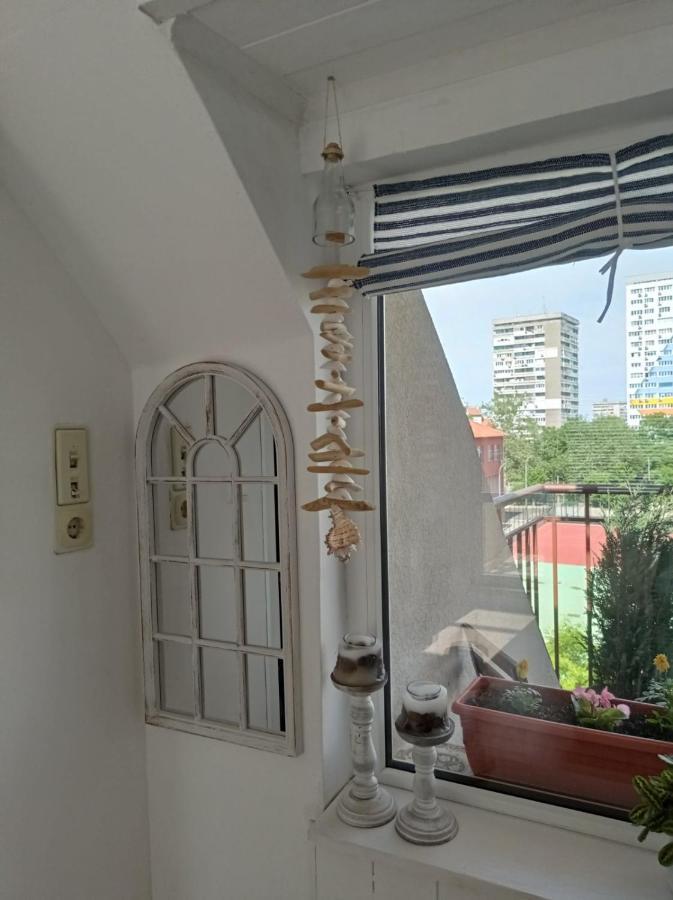 Studio San Stefano Burgaz Dış mekan fotoğraf